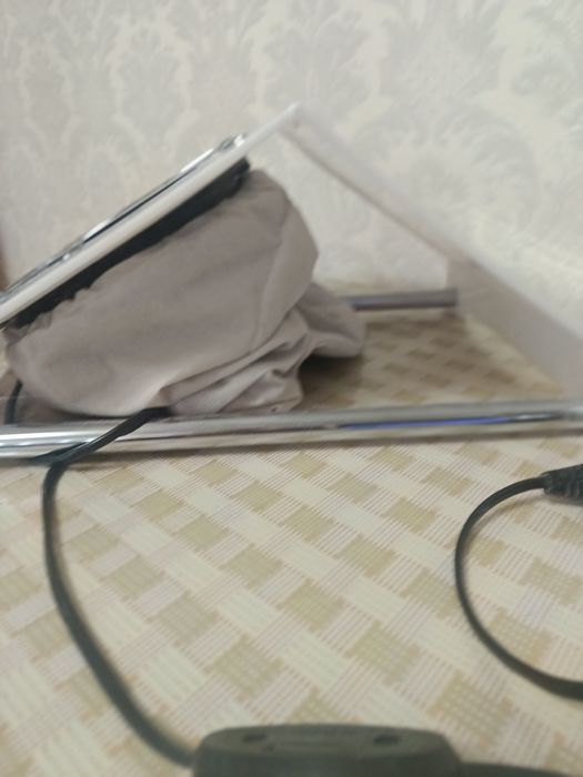 Продам пылесос для маникюра