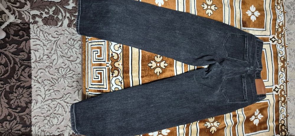 Продам женские джинцы