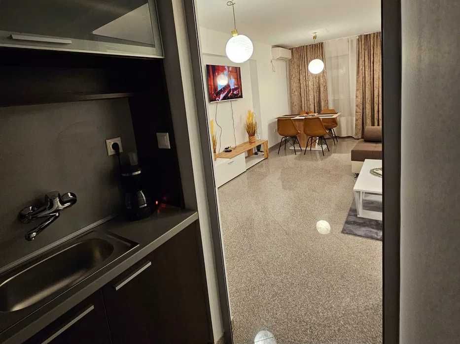 Дава се под наем Едностаен апартамент в София, Център - 60 кв.м за 750 € - Снимка #2