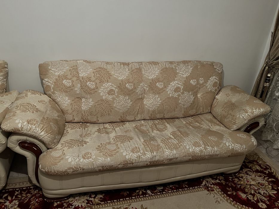 Диван,двойка и кресло