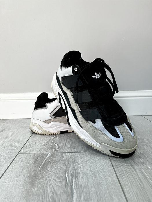 Adidas Originals, Vans Style