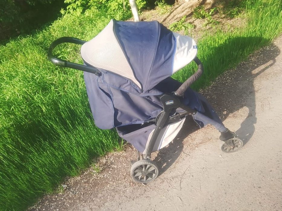 Коляска Chicco в хорошем состоянии