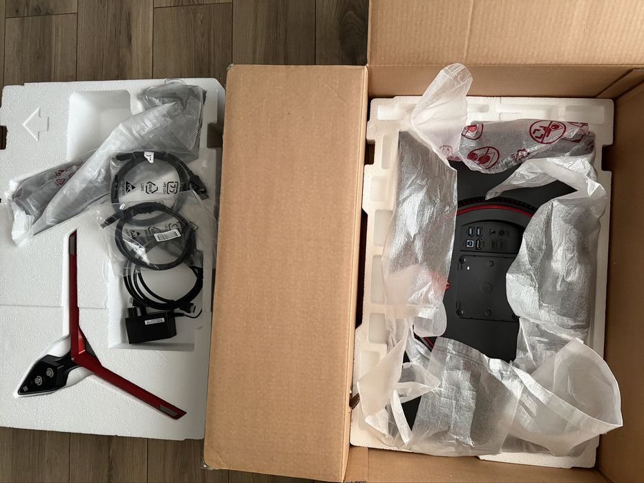 LG Ultragear 27 GP850-B 2K gaming monitor 180 hz