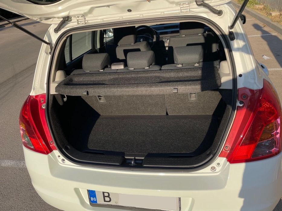 Suzuki Swift Сузуки Суифт Автоматик