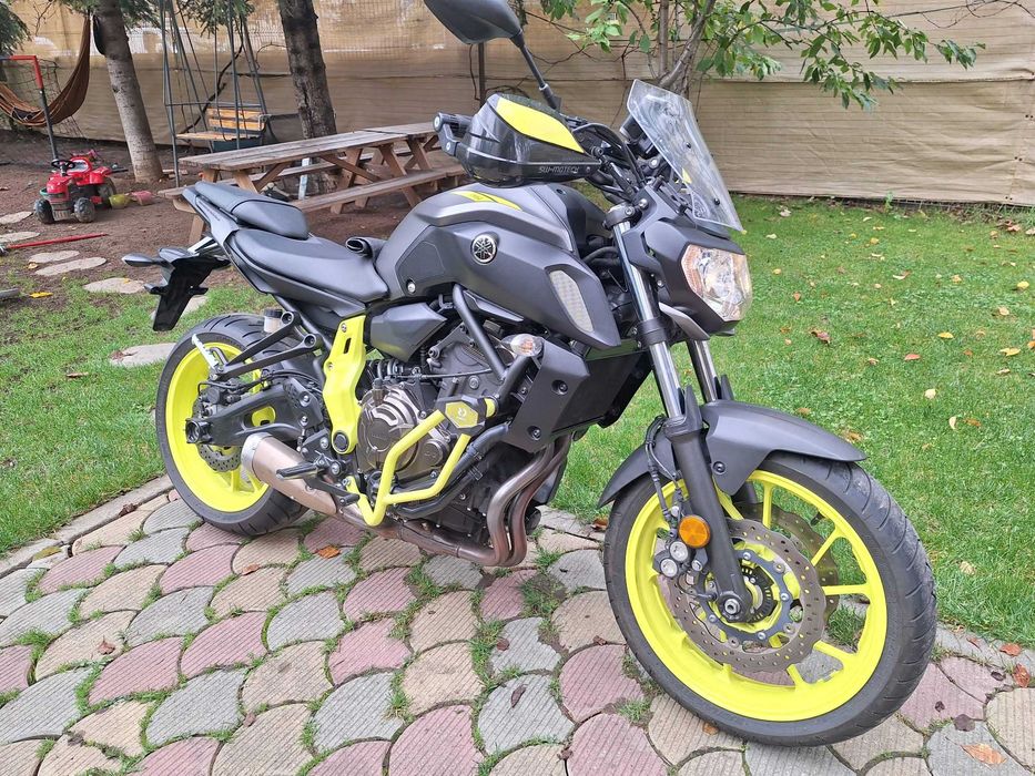 YAMAHA   MT 07
