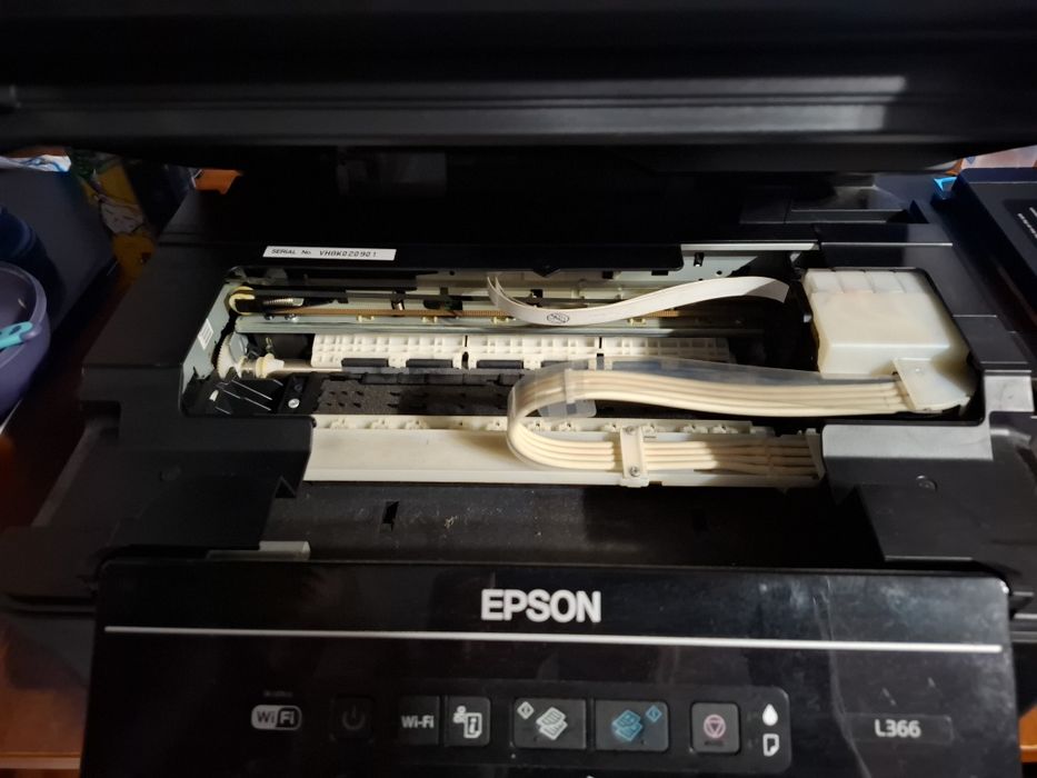 Продам МФУ EPSON цветной