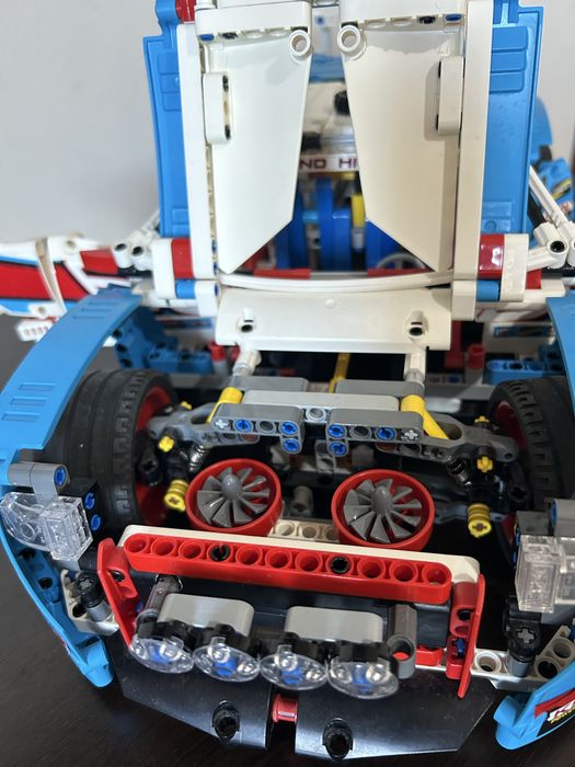 LEGO Technic 42077 Rally Car – mașină de raliuri, asamblată