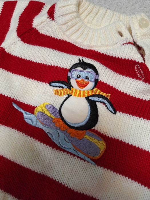 Бебешко пуловерче