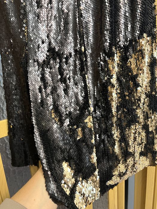 Fusta cu paiete aurii noua!