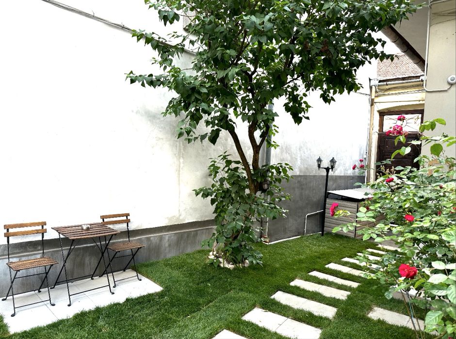 Vand casa/afacere centru istoric Brasov strada Cerbului