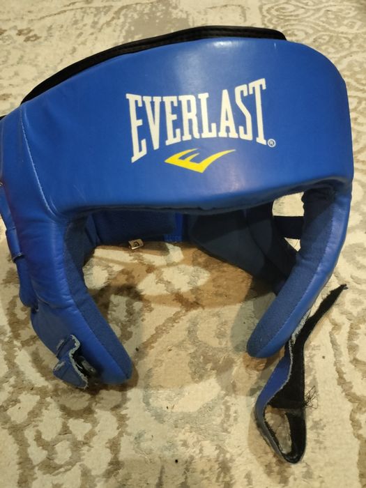 Продам шлем спортивный