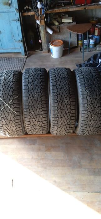 Продам автошины зимние