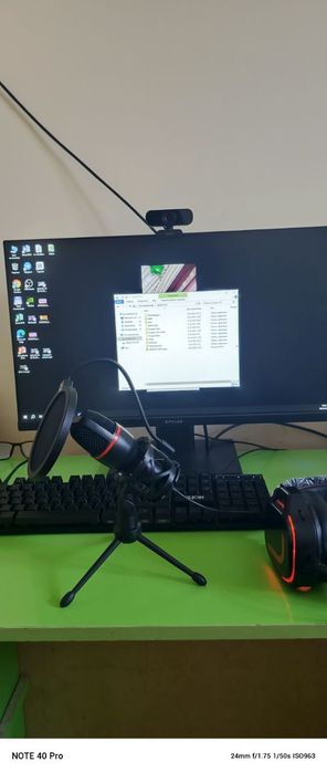 Zboʻr kampuyter satiladi turishi kamplekt