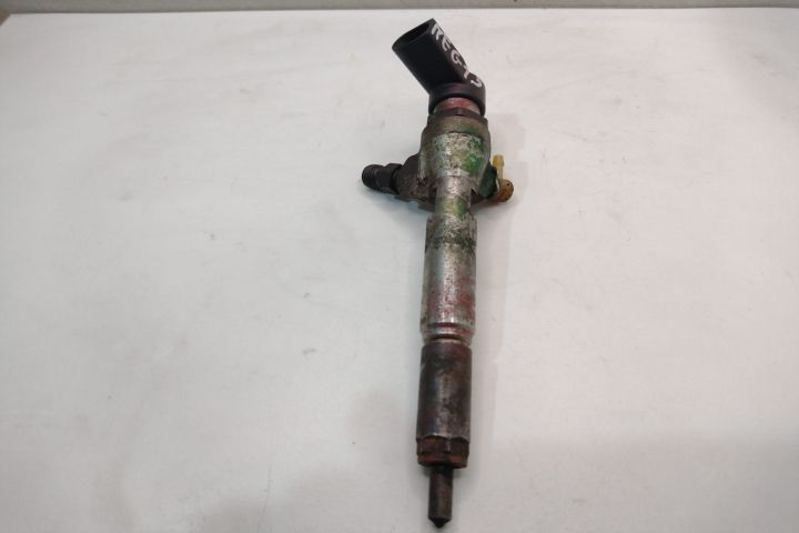 Injector 8200380253 Renault Clio a 2-a generatie