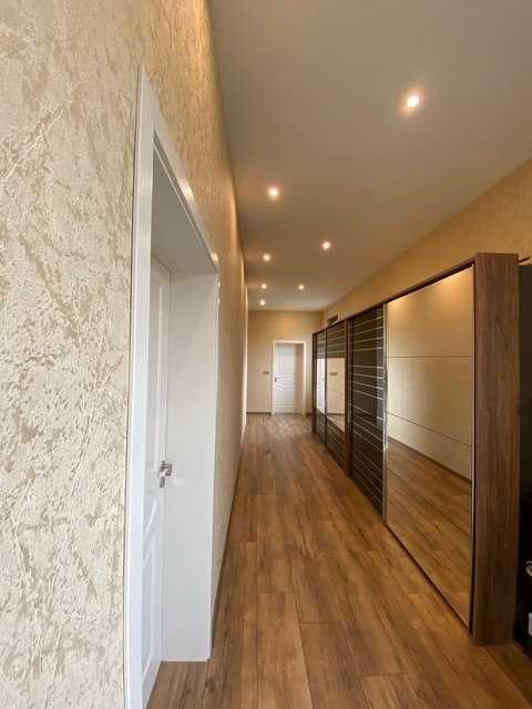 Продава се Къща в София, Борово - 190 кв.м за 1569 €/кв.м - Снимка #5