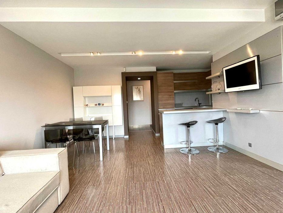 Дава се под наем Тристаен апартамент в София, Подуяне - 85 кв.м за 698.19 € - Снимка #2