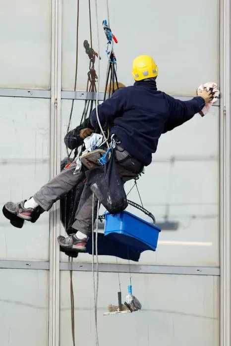 Услуга альпиниста Промышленный (моляр покраска) / Alpinist xizmati