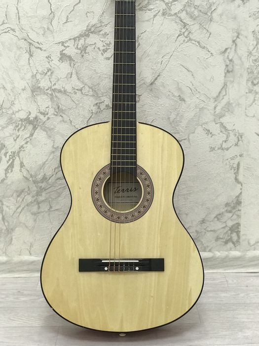 Гитара класическая