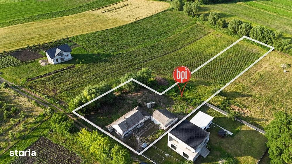 SE VINDE Casa (demolabila) + Teren construibil, in Sat Hreatca, jud.SV