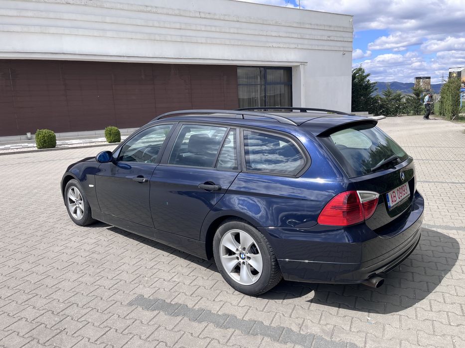 Vând Bmw 320i sau e90