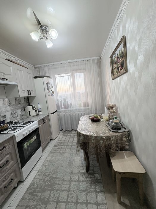 Продам трехкомнатную квартиру