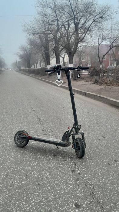 Продам электросамокат