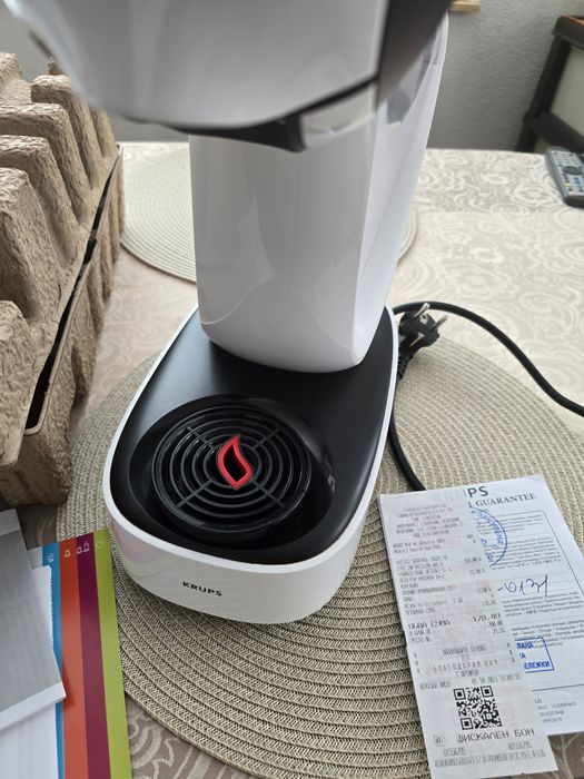 Кафе машина Dolce gusto Krups