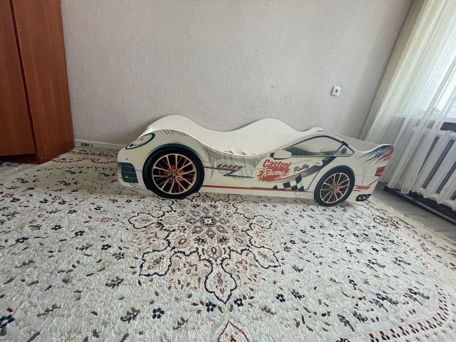 Детские кровати-машинки