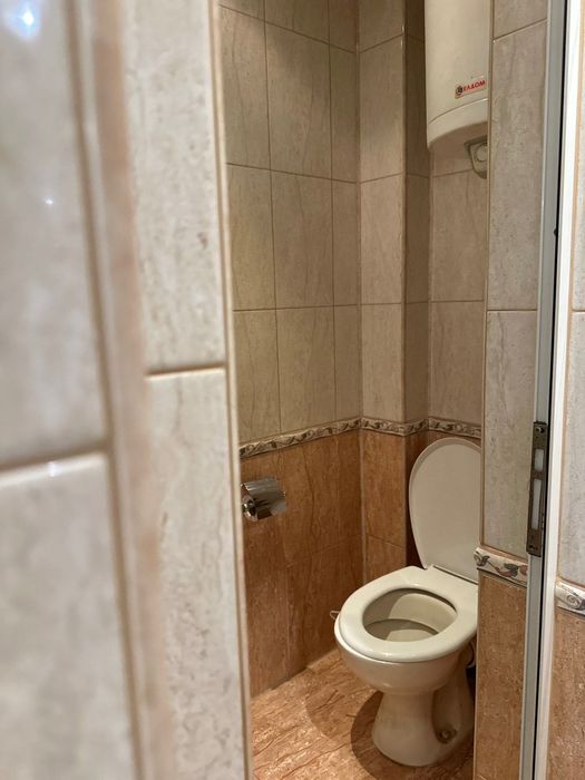 Дава се под наем Четиристаен апартамент в Добрич, Център - 140 кв.м за 298.86 € - Снимка #20