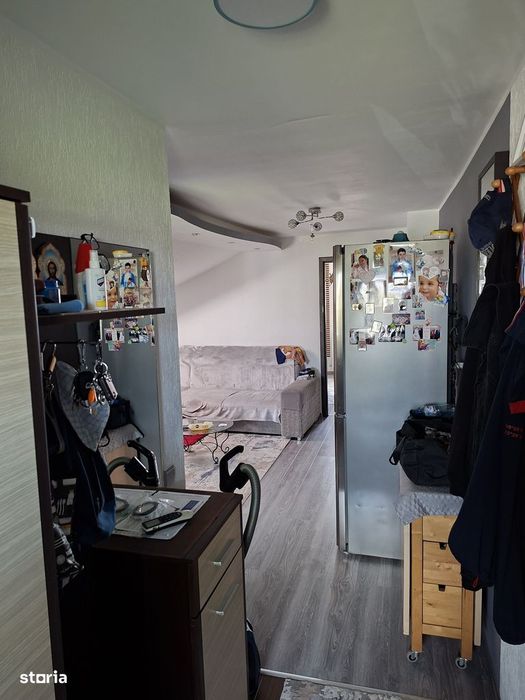 Propietar/Apartament cu 3 camere, curte