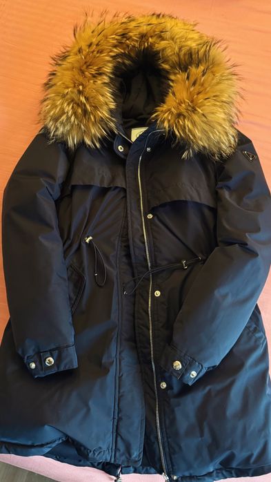 Пуховик из натурального меха