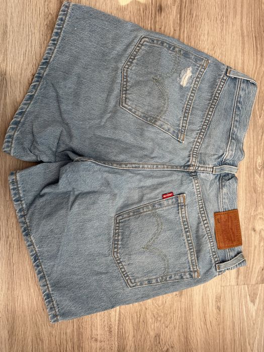 Дамски къси панталони Levis 501 и дънкова пола