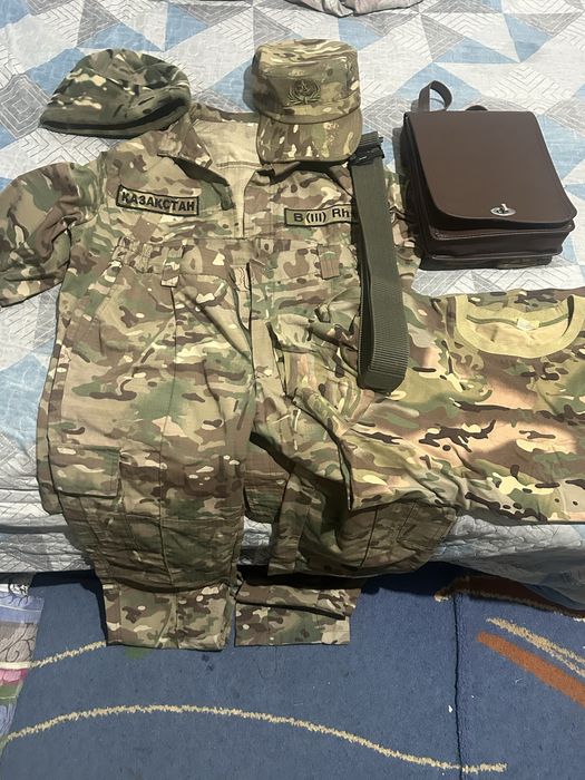 Военная форма на кофедра