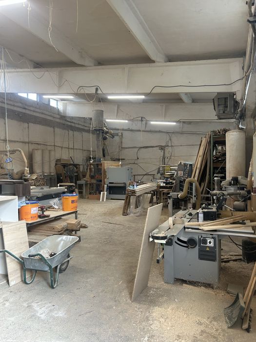 Inchiriez hala 350 m2 in zona napolact