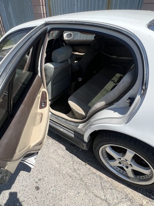 Toyota aristo 2jz-ge