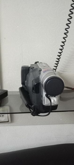 Продам видео камеру JVC
