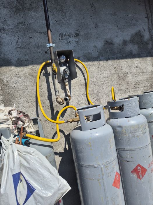 Vand centralina pentr 4 butelii gaz butan!