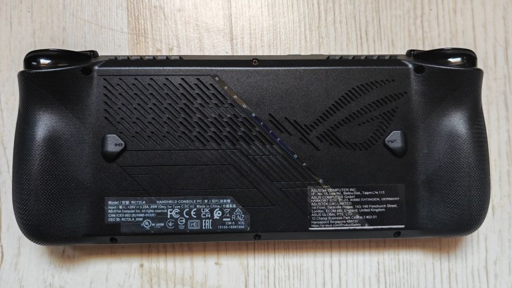 Consola portabila Asus  ROG ALLY X  24GB LPDDR5X  SSD 1TB