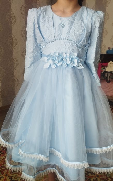 Продам  нарядное платье