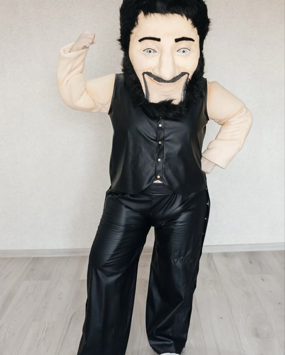 Продам ростовые куклы «Жорик» и «Блондинка»