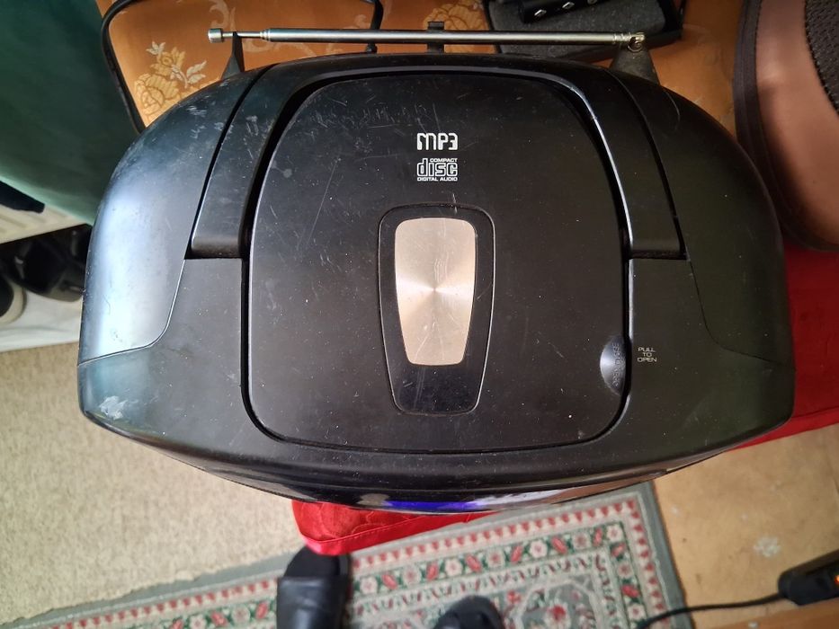 Medion:Radio -cd-mp3,usb,sd,aux,functional