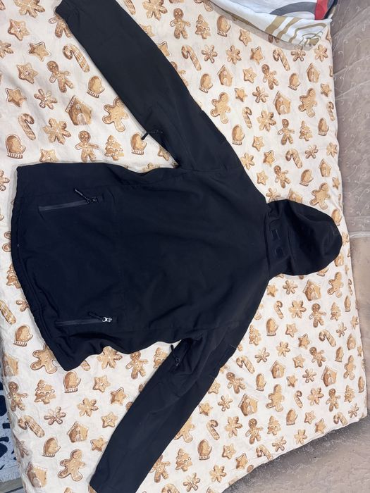 Тактическо яке много добре носено е около 11 пъти има забележка