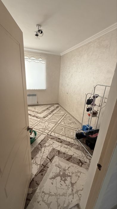 Подселениеге кыз керек