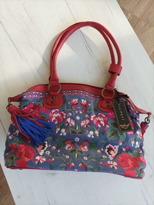 Чанта Sharif Design с подарък несесер