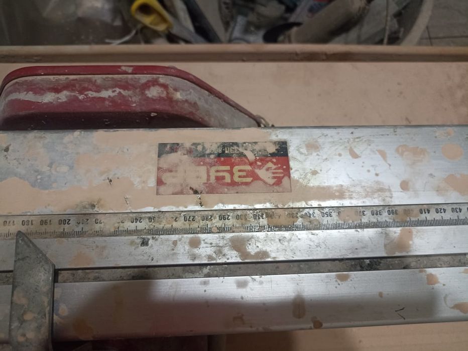 Плиткорез зубр электрический