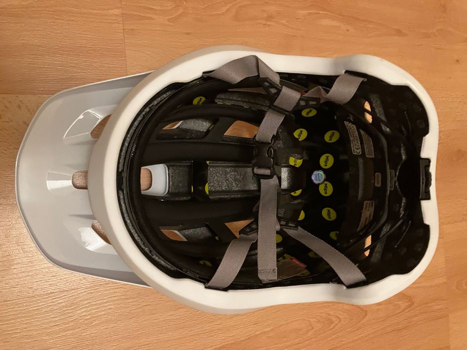 Specialized Tactic helmet mips