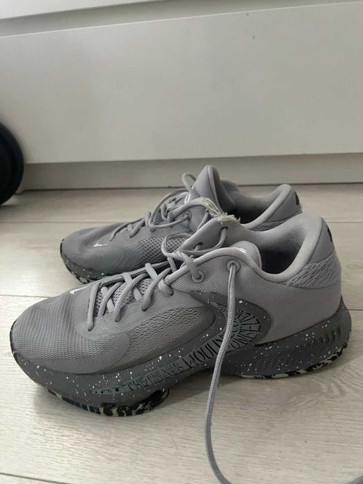 Баскетболни маратонки Nike 26.5 cm