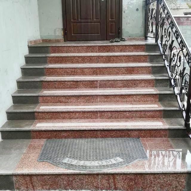 Гранит. Граниные ступени, балясины, бордюры