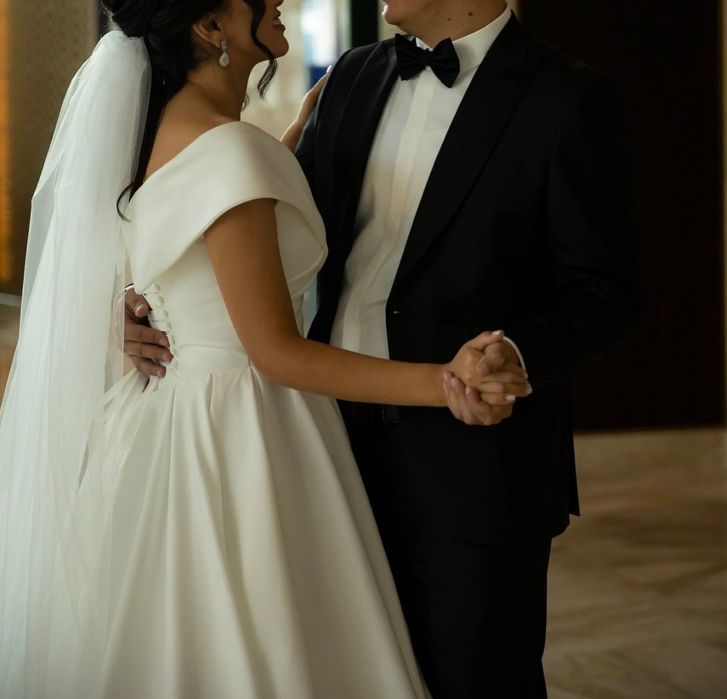 Продаю свадебное платье