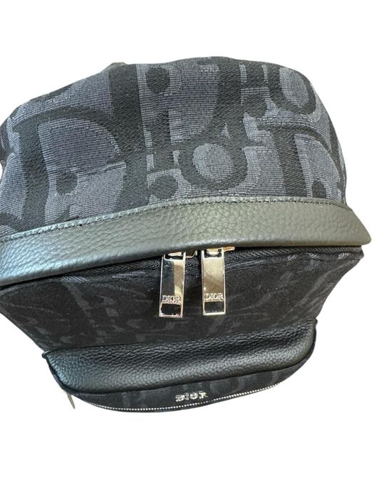 Елегантна раница LV от висок клас материал